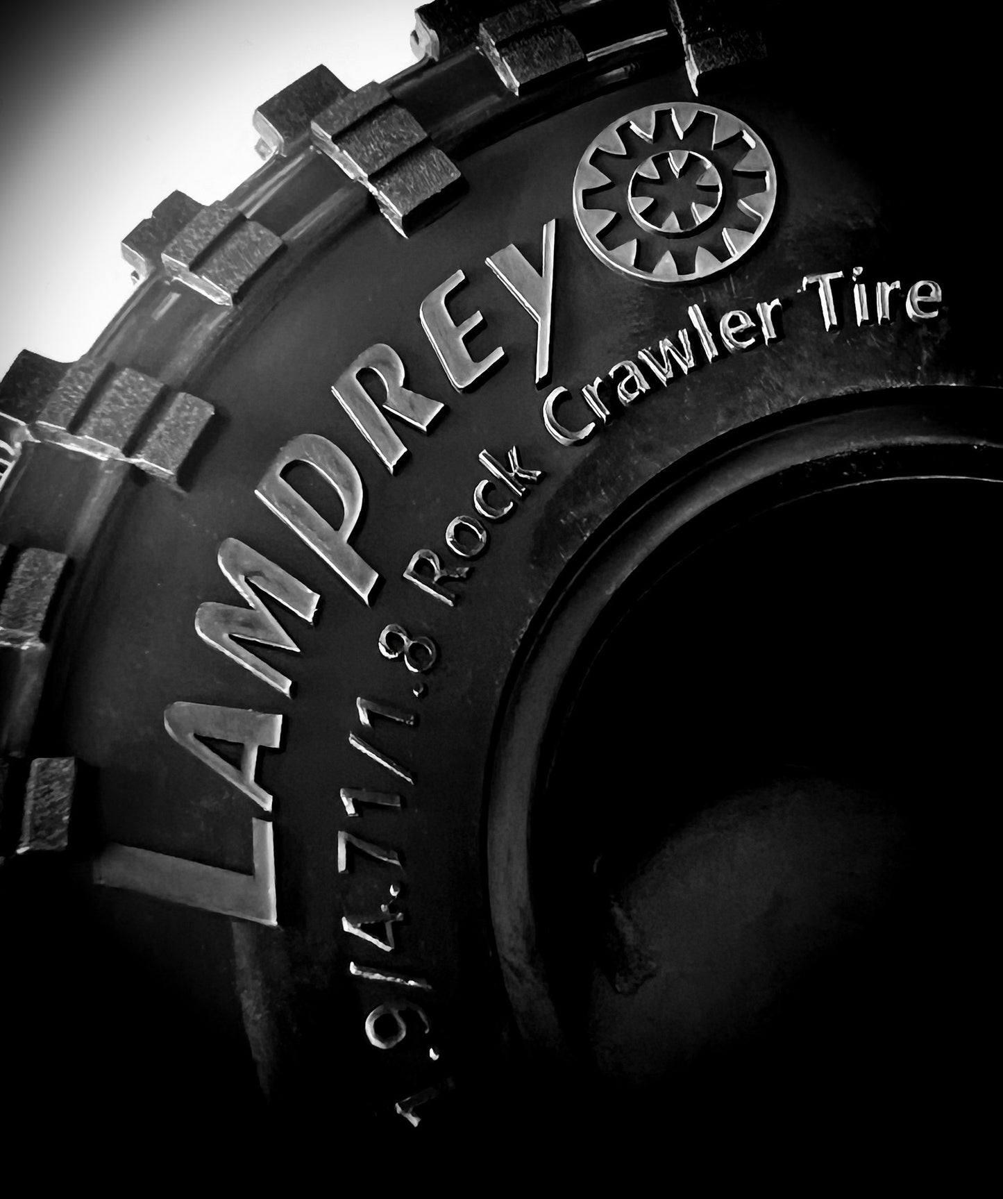 Lamprey 1.9 4.71 - Class 2 Competition tire x4